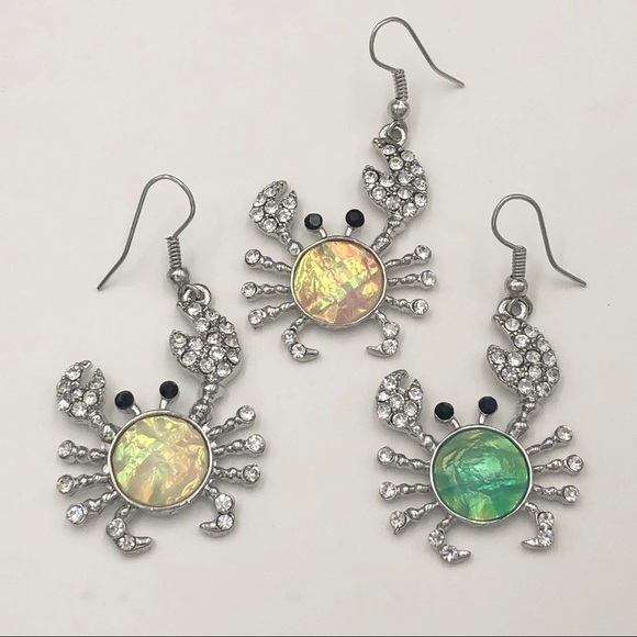 🌼 Iridescent Crab Rhinestone Dangle Earrings - Picture 2 of 3